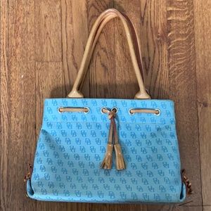 DOONEY & BOURKE INC handbag